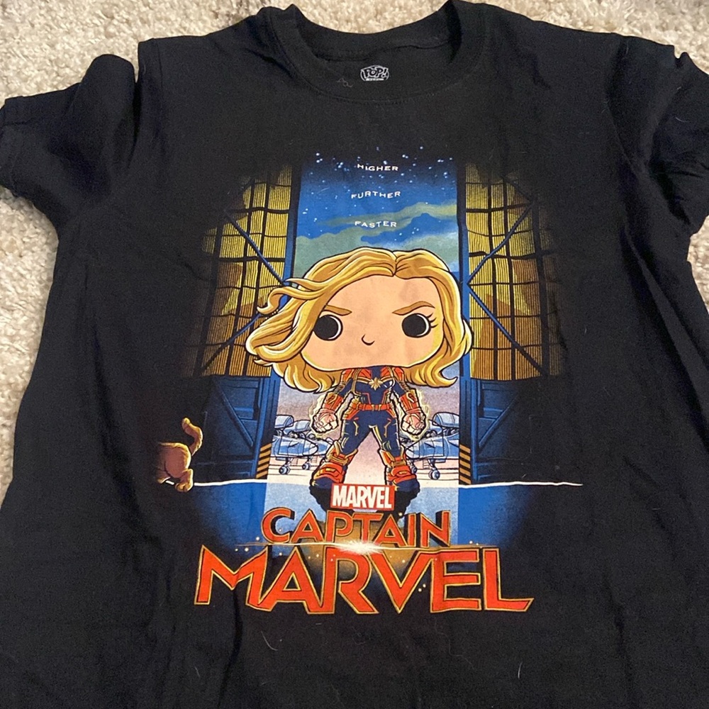 NWOT Marvel Captain Marvel Shirt